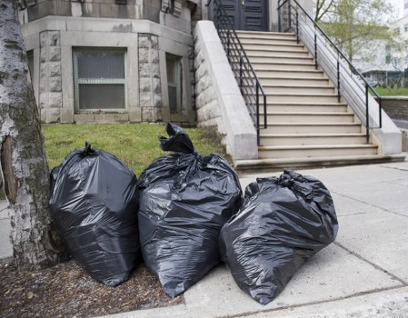 Choosing the Right Waste Removal Service